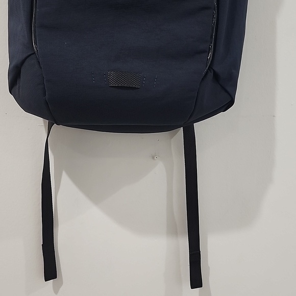 Bellroy Venture Backpack - 22L - Picture 3 of 16